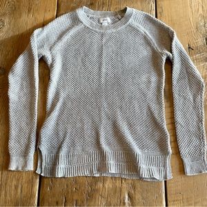 🍂 2/$20 Soft Grey Knit Sweater